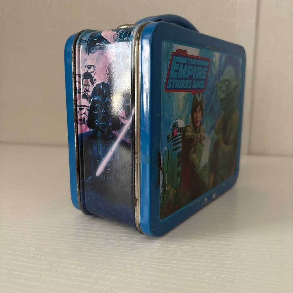Star Wars | The Empire Strikes Back Lunchbox - Picture 3 of 8